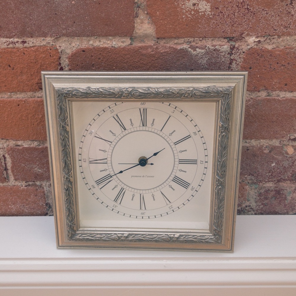 Cute Side Table Clock